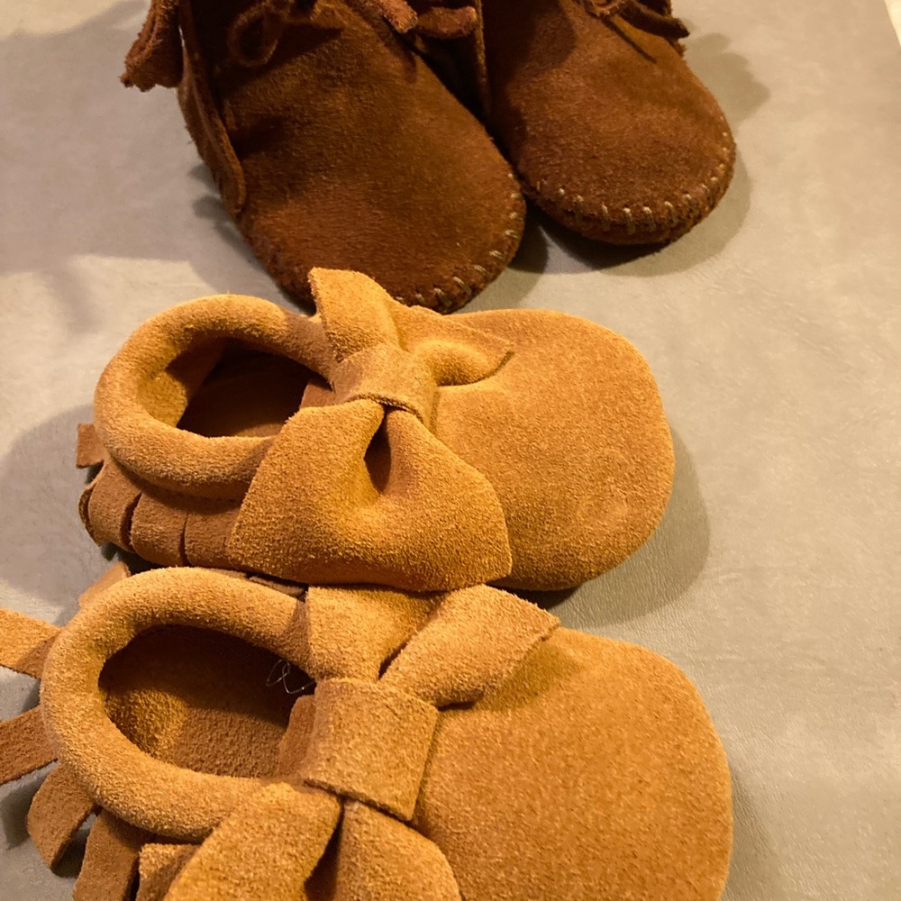 ‼️SOLD‼️Baby shoes/size 2